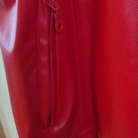 White Stag Ladies Plus Faux Red Leather Coat Sz. 2X - Picture 8 of 10